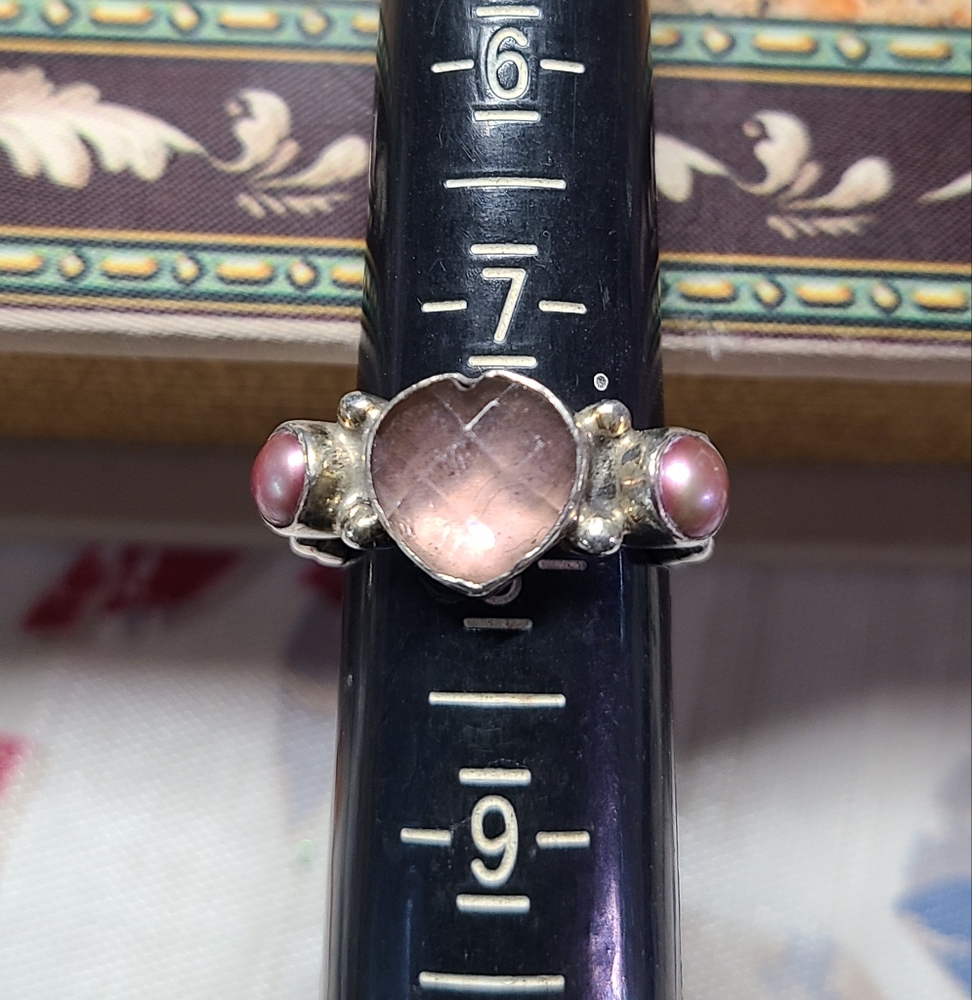 Rose quartz and pearl ring